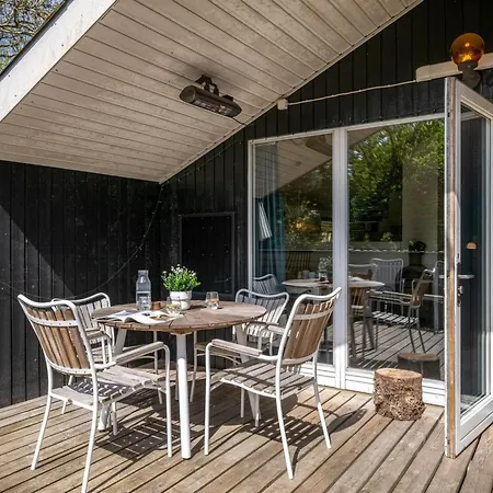 Estelle - 575m To The Fjord By Interhome *